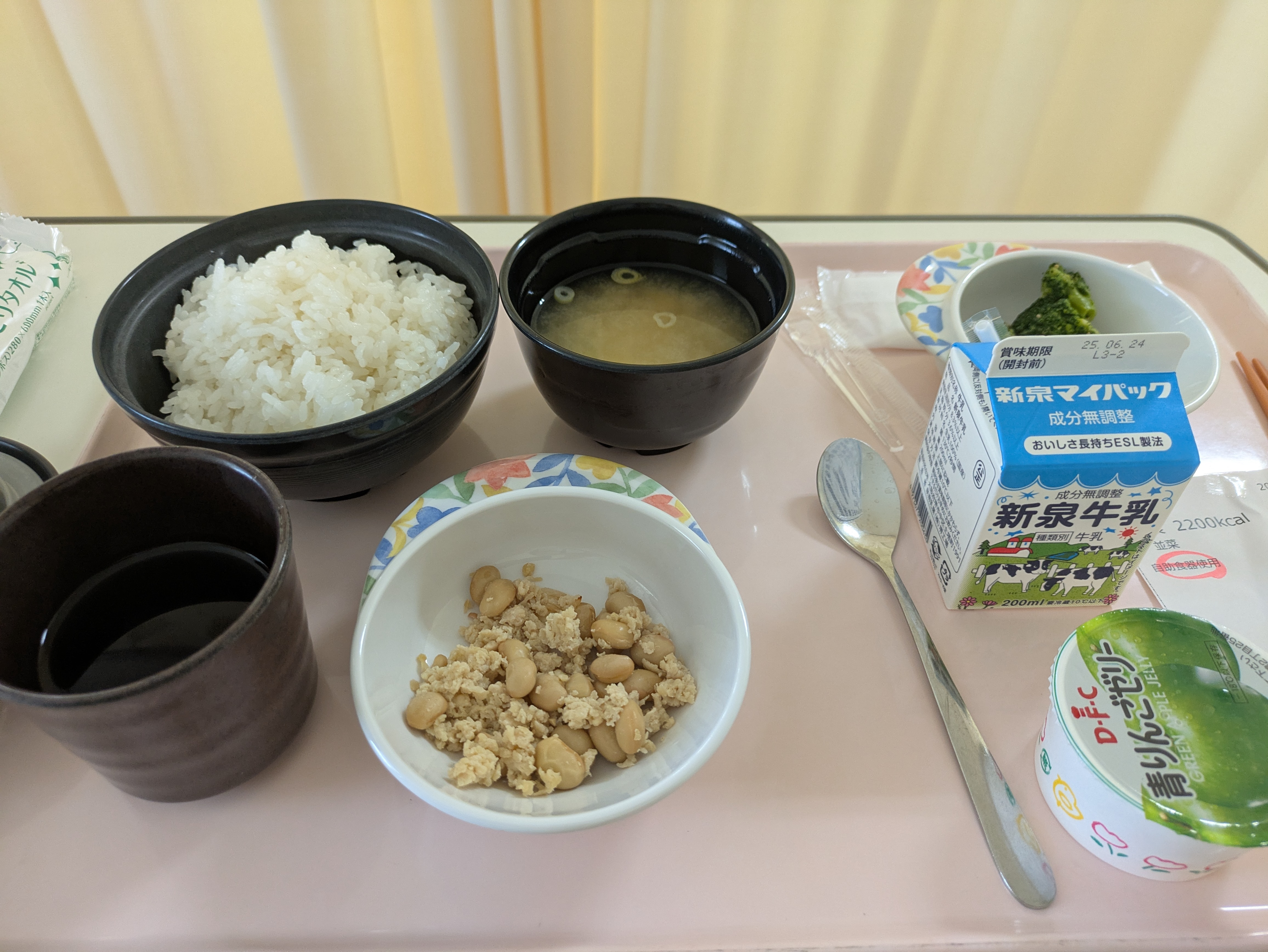 朝食